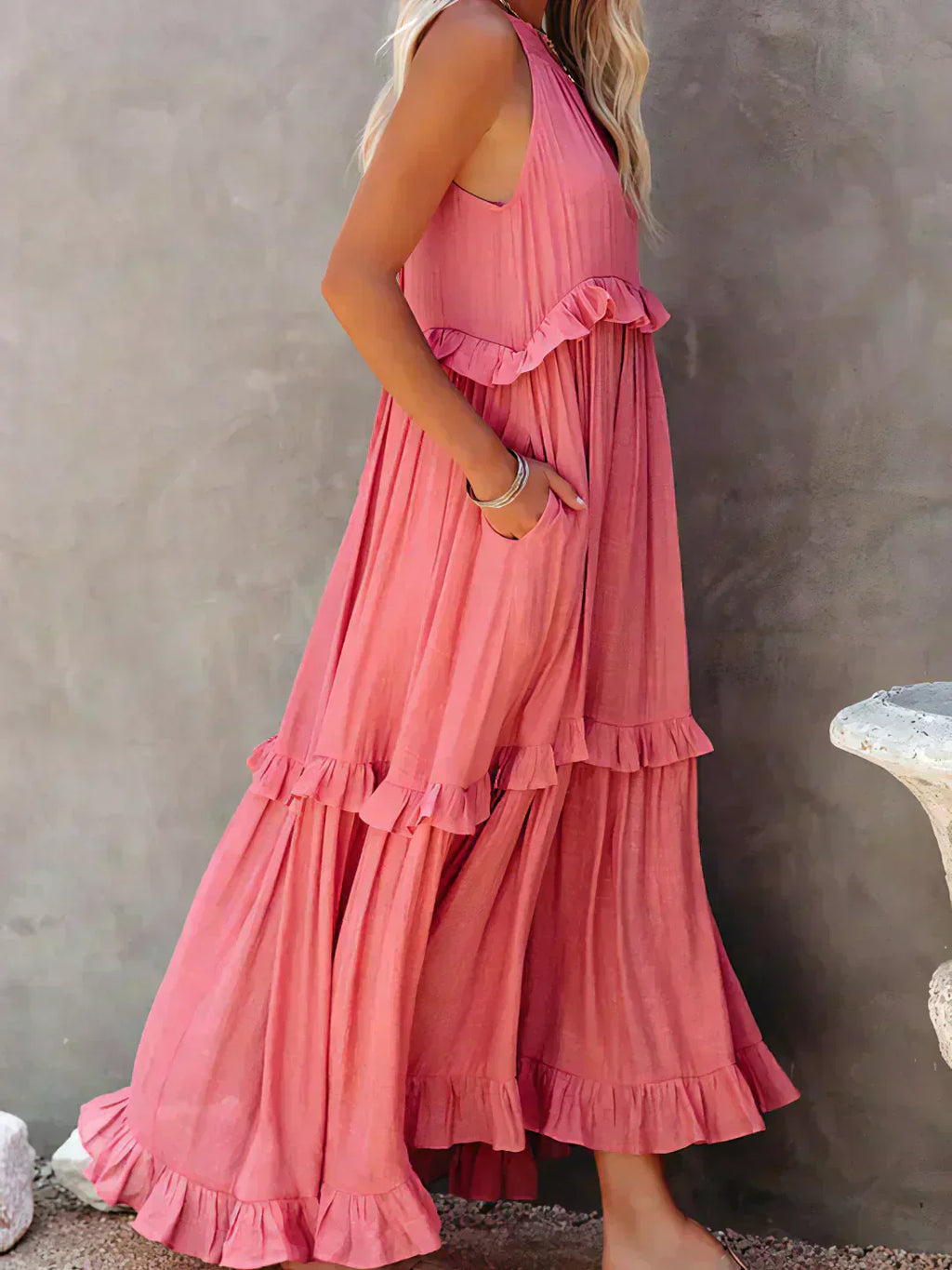 Madeline - Elegant Klänning med Volanger