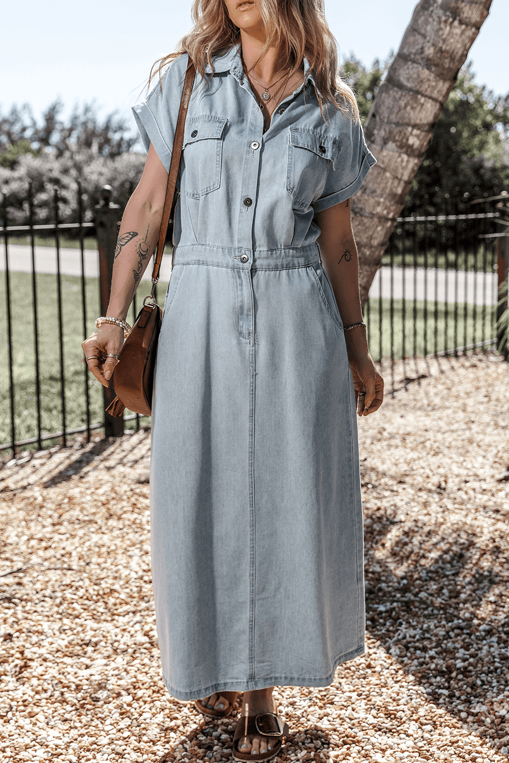 Isabelle - Denimklänning med eleganta, korta fladdermusärmar