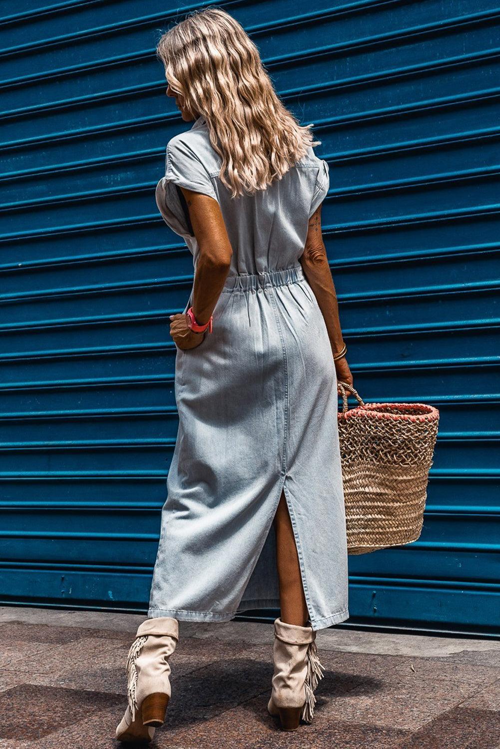 Isabelle - Denimklänning med eleganta, korta fladdermusärmar